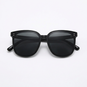 Oversized TR90 Nylon Polarized Sunglasses